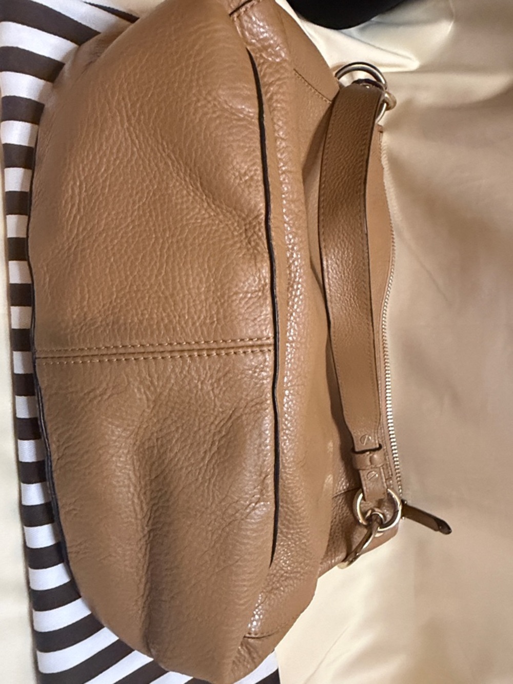 henri bendel tan pebbled leather shoulder bag - Picture 7 of 7